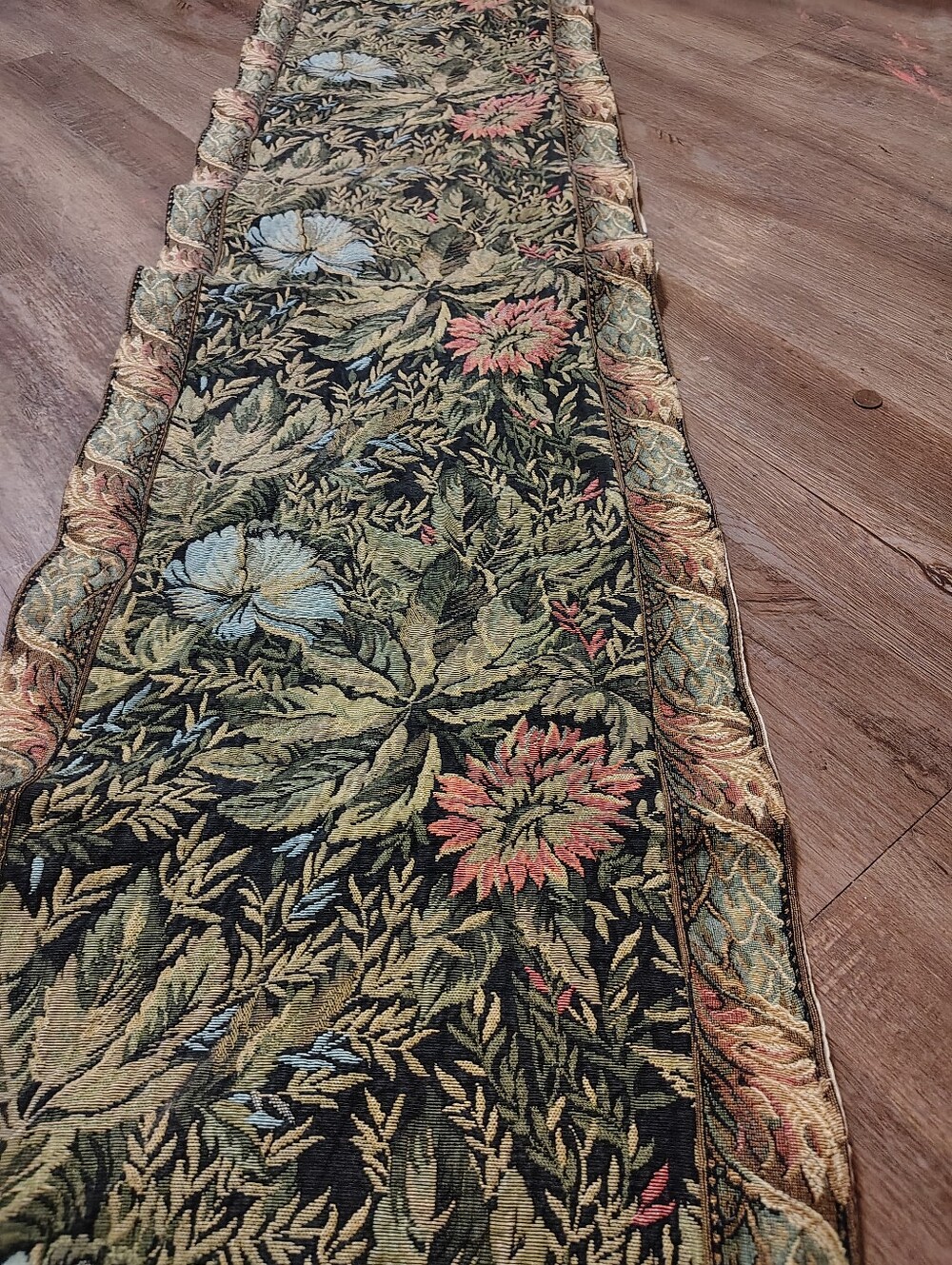 Fabulous Vintage Ambiances de France Woven Floral Tapestry Table Runner 61"x14"